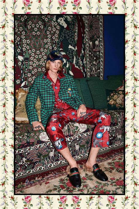 gucci 2017 corner street shooting